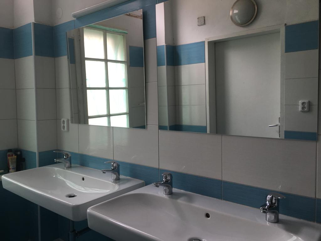 Chichilli Hostel Wenen Buitenkant foto
